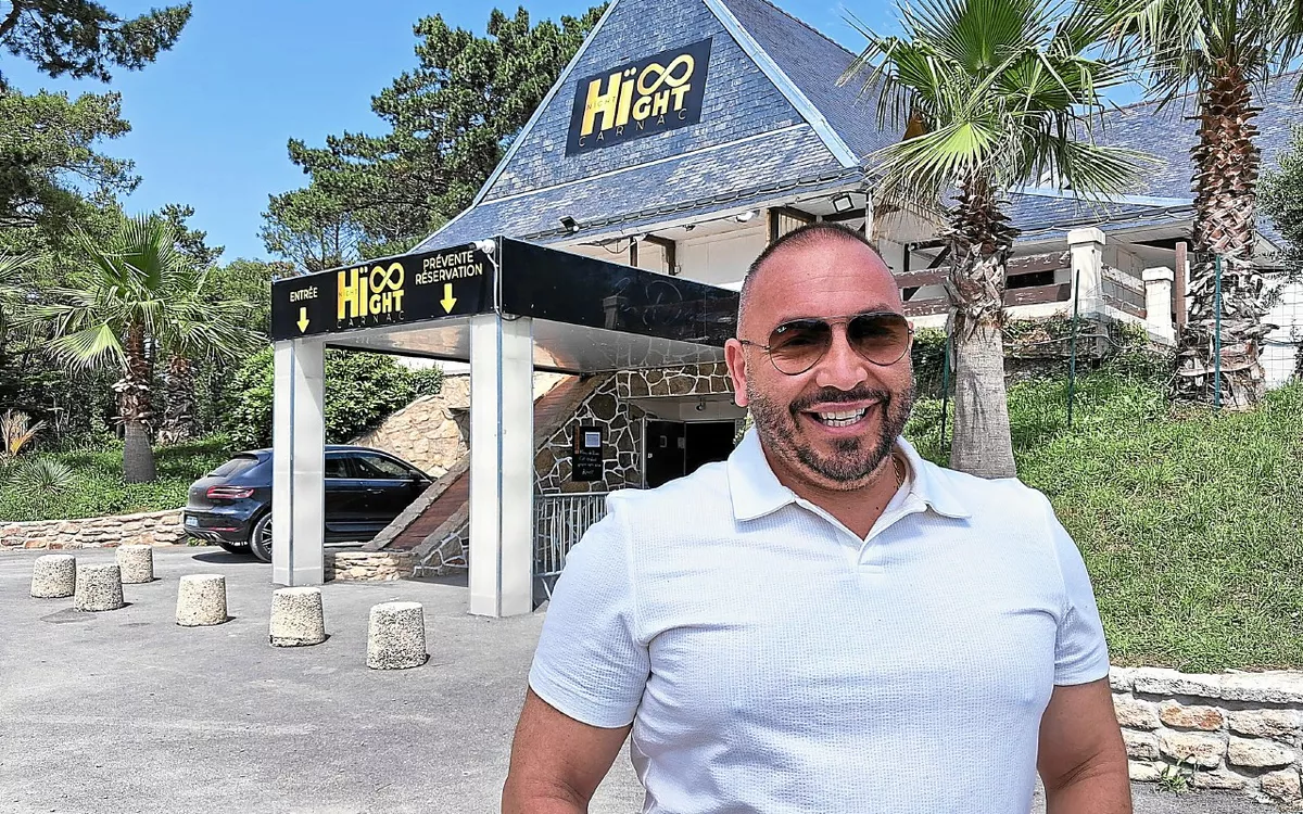 Le Jarl devant le Hight Club, Carnac, Bretagne sud